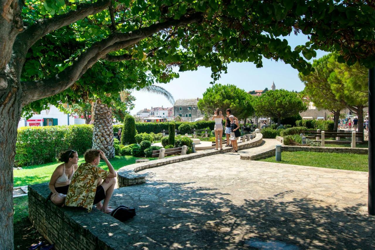Apartments Guzela Примоштен Экстерьер фото